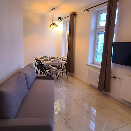 Versatile Apartment-unique Design Apartament