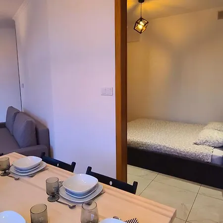 Versatile Apartment-unique Design Free Parking